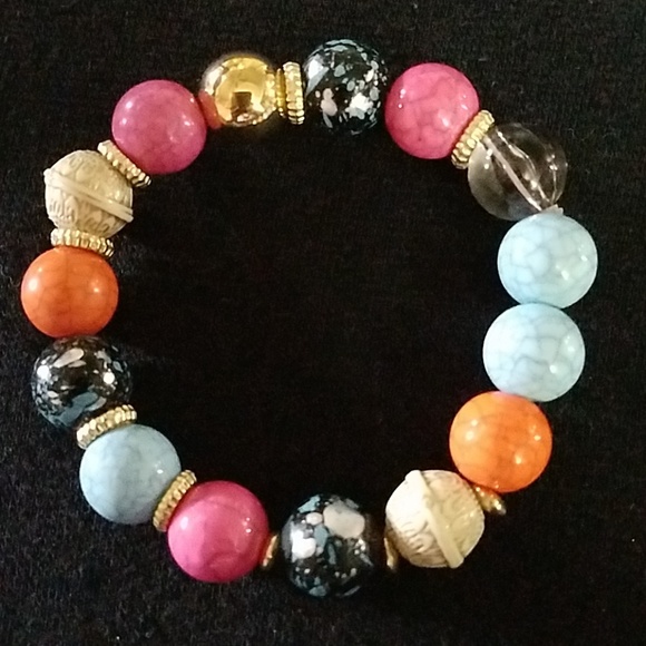 Bracelets & Bangles - Picture 4 of 8